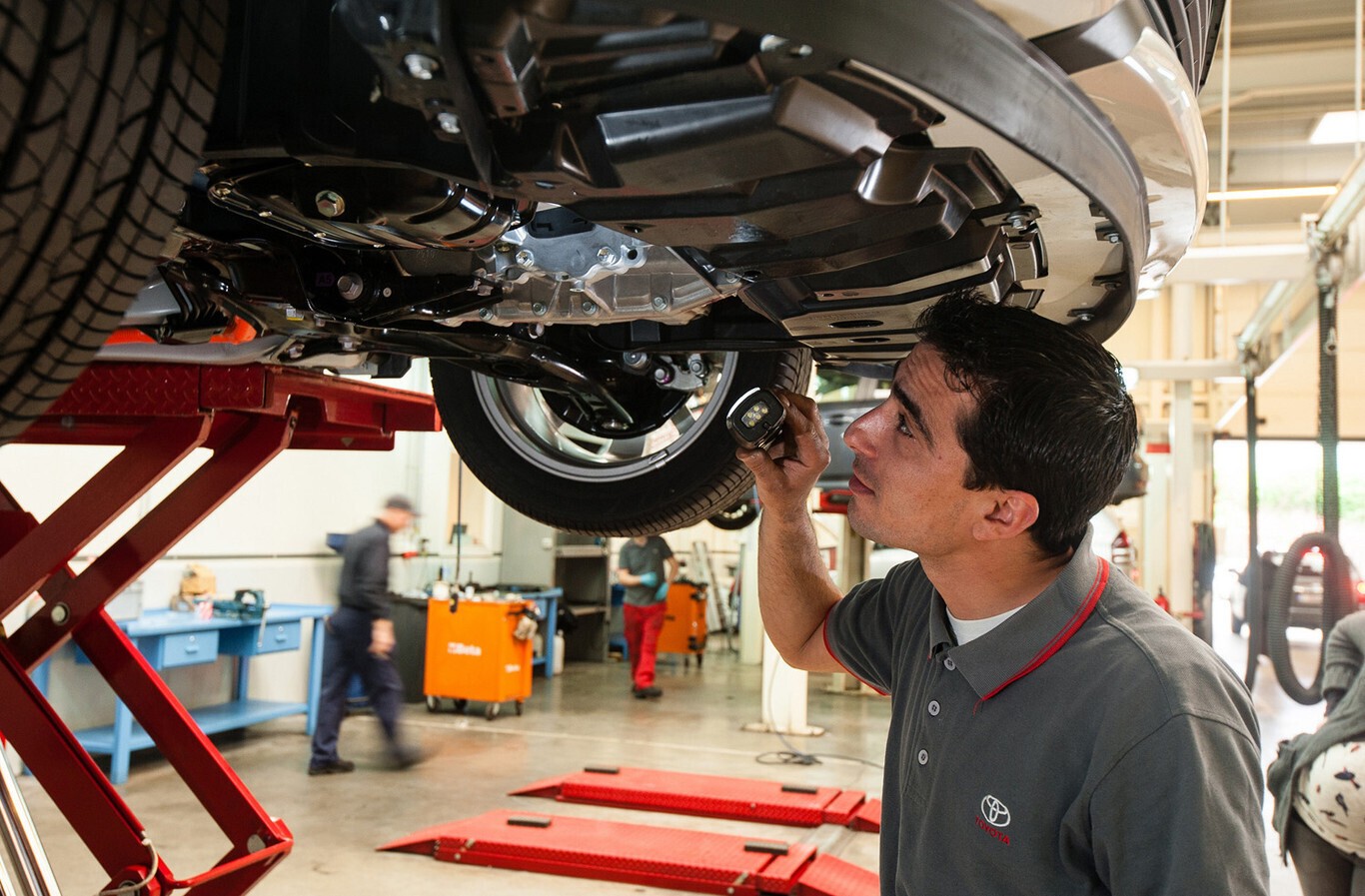 el_car_esquina_servicio_de_suspension_chia_para_toyota_audi_mercedes_bmw_serviteca_chia